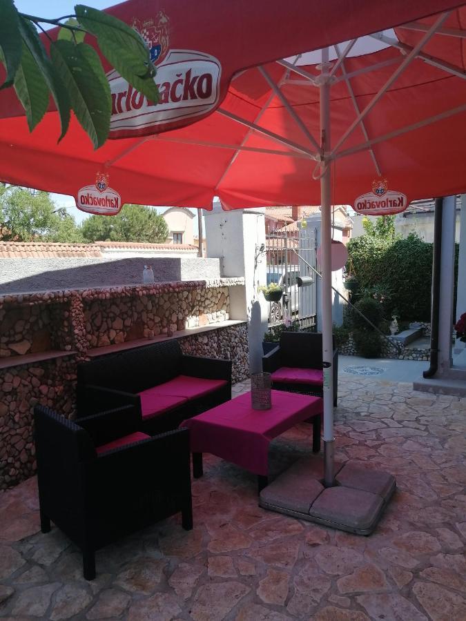 Apartman Antonija PUY Exterior foto